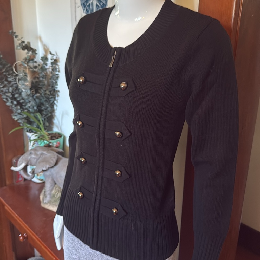NWT northern reflections size small Women's Black Sweater with Button Accents